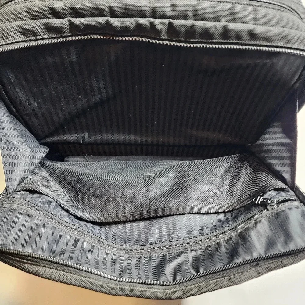 TUMI Alpha Deluxe Wheel Rolling Expandable Laptop Briefcase Carry On Bag‎